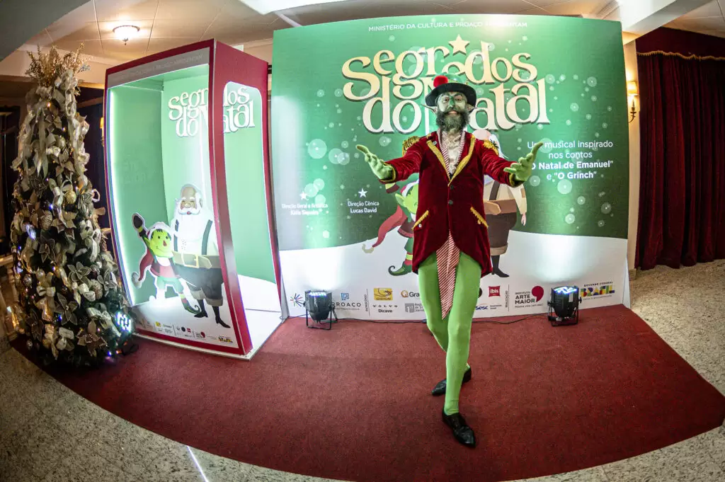 Comunicação visual do Instituto Arte Maior show Segredos do Natal