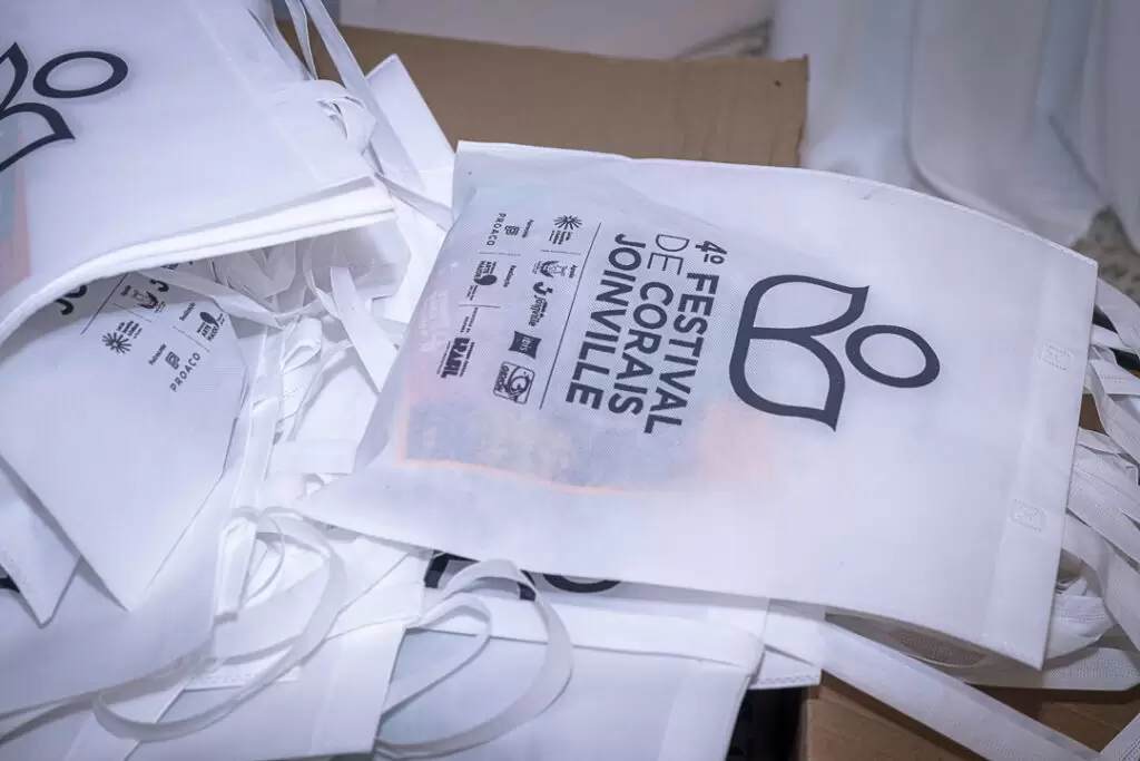 design de marca festival de corais de joivnille